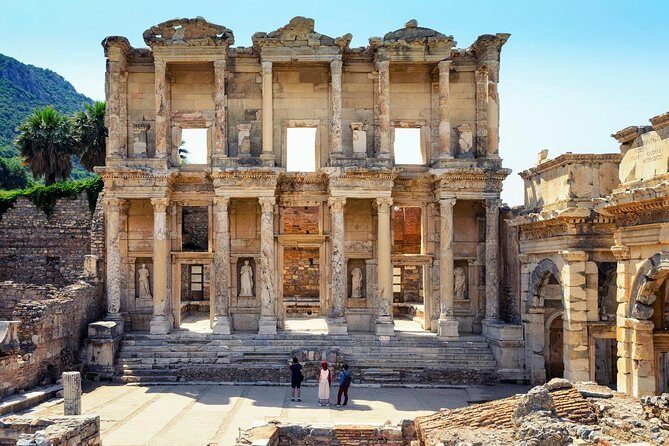 10 Days Turkey Tour to Istanbul, Cappadocia, Antalya, Ephesus - Istanbul: Hagia Sophia, Blue Mosque, Topkapi, and the Grand Bazaar maze