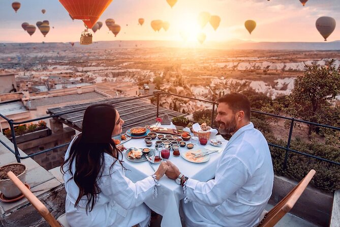 2-Days Cappadocia-Dream from/to Istanbul (Optional Balloon Ride) - Day one: Devrent Valley, Goreme churches, Avanos pottery, and Fairy Chimneys