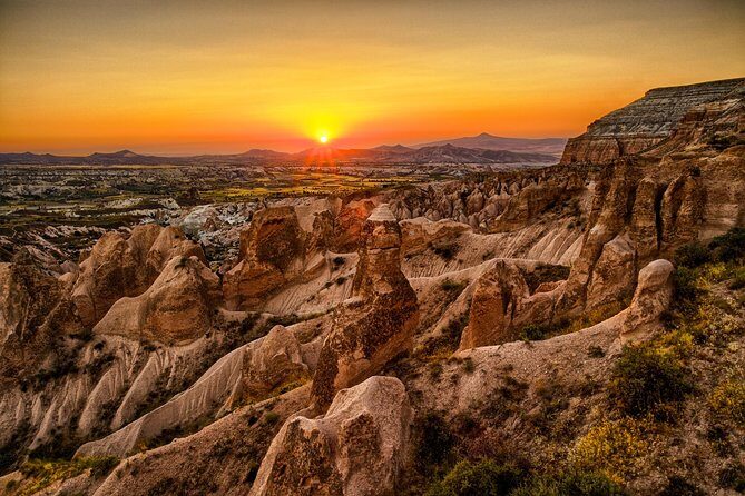 2 Days Cappadocia from Istanbul with Cave Hotel+Optional Balloon - Day 2: Rose Valley Pink Light, Pigeon Valley Walking, and Kaymaklı’s 8-Storey Refuges