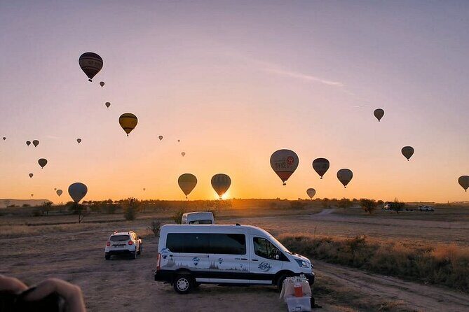 2 Days Cappadocia Tour from Istanbul with Optional Balloon - Day 1 in Göreme: Museum Frescoes and Fairy Chimney Icons