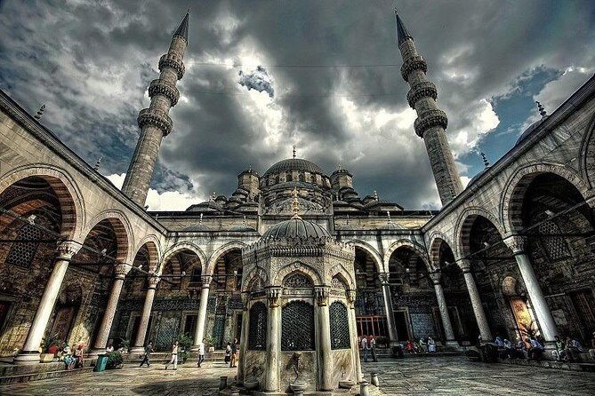 6 Days Istanbul & Cappadocia Tour - Flying to Cappadocia: switching from city grids to fairy-tale rock