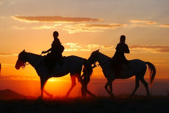Best Sunrise Horse Riding Tour in Cappadocia - Min.2 pax. - Hot Air Balloons: The Main Attraction From a Rider’s Perspective