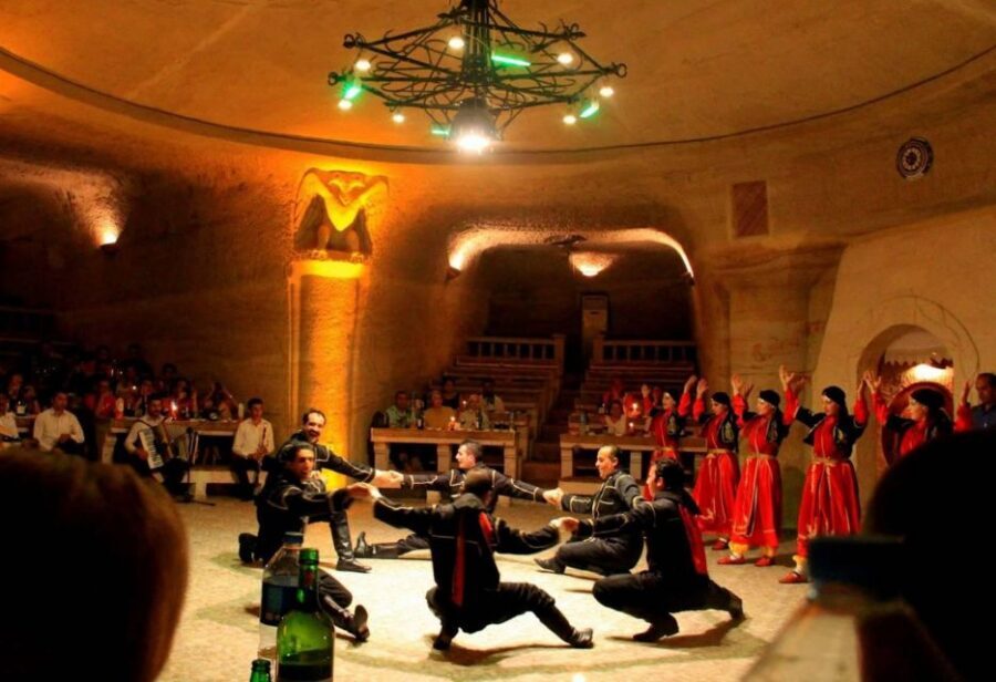 Cappadocia: Combo Tour with Wine Tasting and Adventure Tours - Should you book this Cappadocia combo tour?