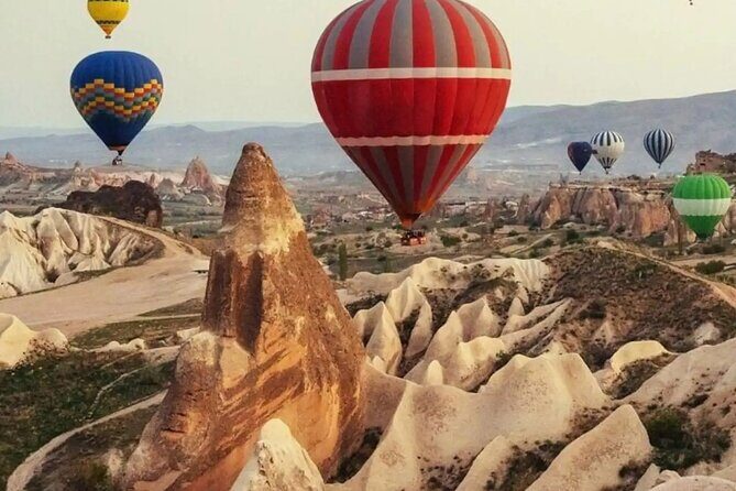 Cappadocia Goreme Balloon Flight - Price & Service Guarentee - The Morning Rhythm: Pickup, Cold Air, and Setup