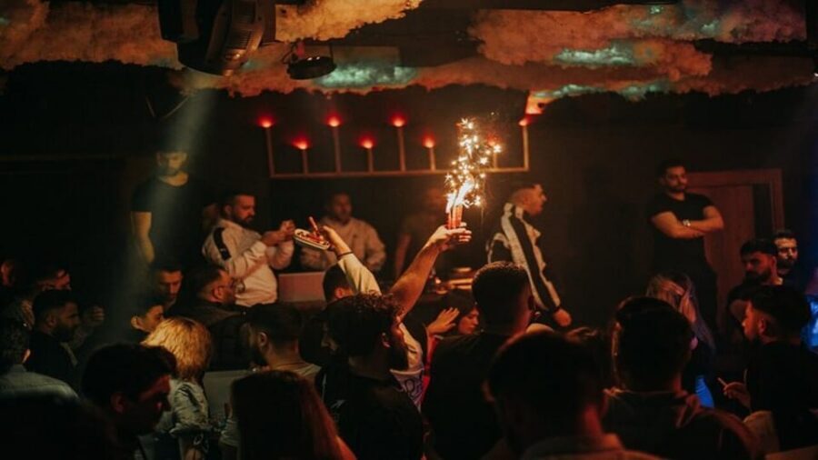 Cappadocia: Guided Bar Crawl with Hotel Pickup and Snack - Who this tour suits best (and who should skip it)