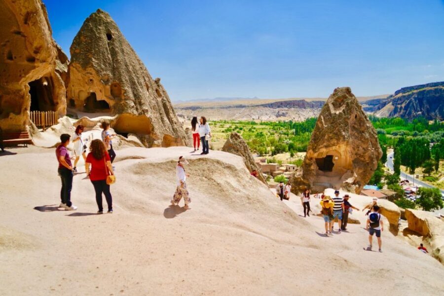 Cappadocia: Guided Full-Day Tour with Lunch and River Walk - Southern Cappadocia by coach: what the 8 hours really feel like