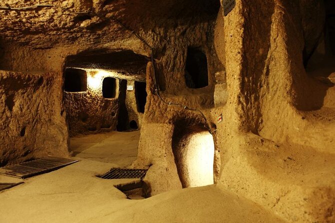 Cappadocia Guided Red Tour with Lunch & Entrance Fees - Key points at a glance