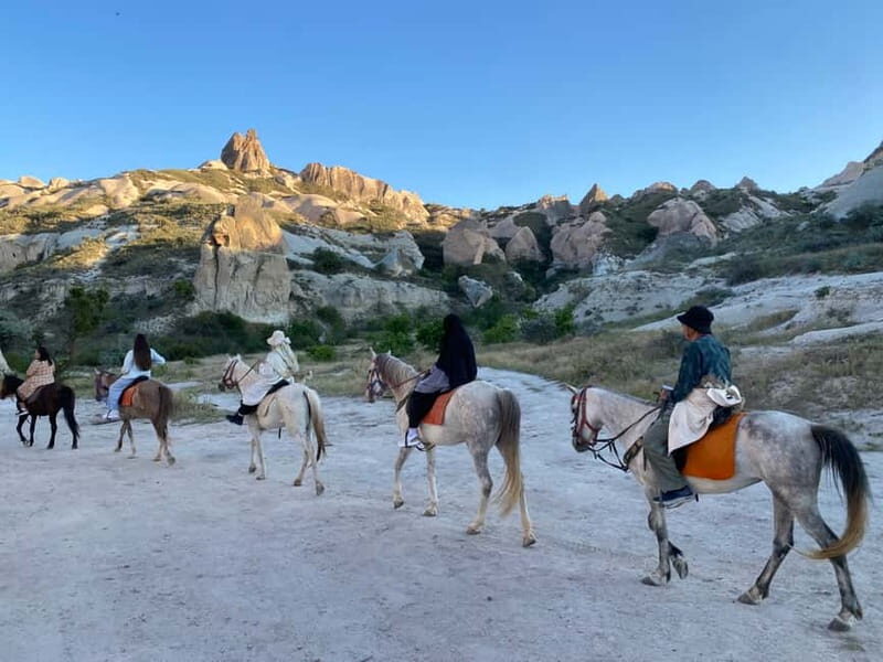 Cappadocia: Horse Riding Tour with Sunrise or Sunset Options - Guides as Photo Pros: Why Muhammad and Saif Get Mentioned a Lot
