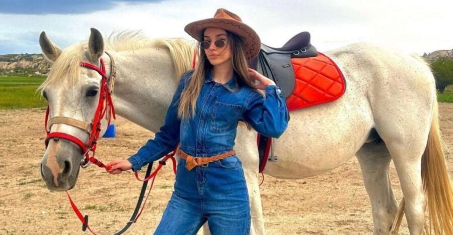 Cappadocia: Horseback Riding Adventure Tour - Two Hours Through Cappadocia Valleys and Historic Rock Formations