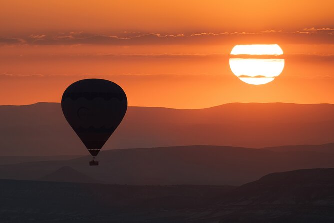Cappadocia Hot Air Balloon Ride/ Turquaz Balloons - The Flight: Between Valleys and Fairy Chimneys at Sunrise
