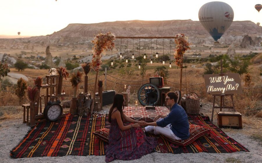 Cappadocia: Love Valley Proposal Service with Transfers - Timing in 2.5 hours: what the flow likely feels like