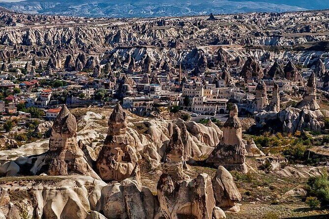 Cappadocia Mix Tour Half Green Tour and Half Red Tour - Kaymaklı Underground City: The Deep Stop (and the Claustrophobia Check)