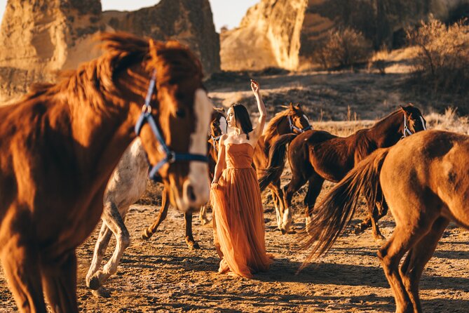 Cappadocia Photo Shoot (Cappadocia Photographer) - Stop 1: Peri Bacaları photos where the fairy chimneys do the work