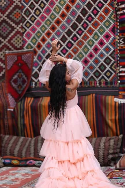 Cappadocia: Photo Shooting With Flying Dress & Carpet House - A flying-dress carpet-house shoot in Göreme: the setup you’re really buying
