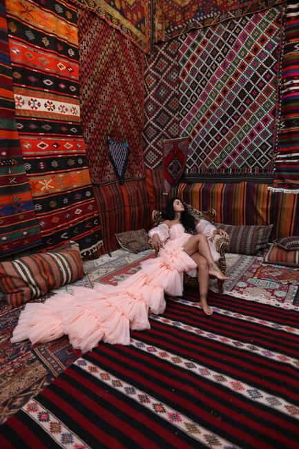 Cappadocia: Photo Shooting With Flying Dress & Carpet House - Inside the carpet store: what actually happens during the photoshoot