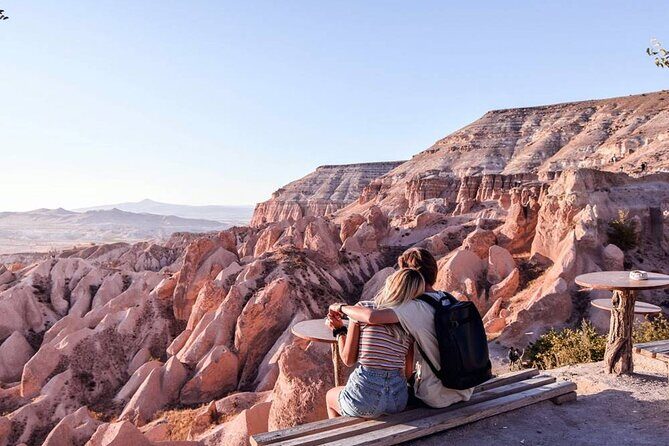 Cappadocia Red & Green Tour in One Day Guided By A Local Expert - Morning Pickup and Göreme: Start Strong Before Crowds
