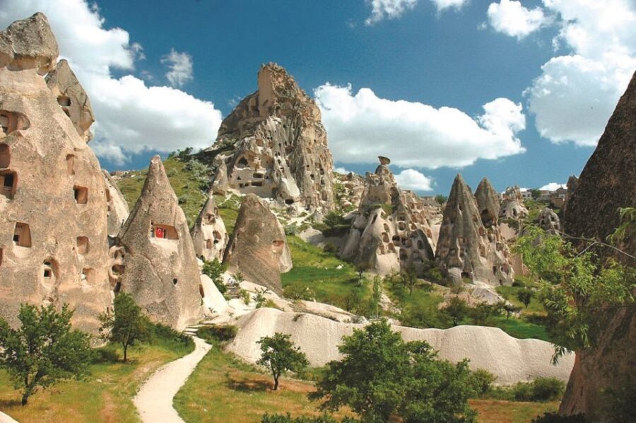 Cappadocia: Red Tour with Entry Fees and Lunch - Lunch at a local restaurant: filling, but timing can feel tight