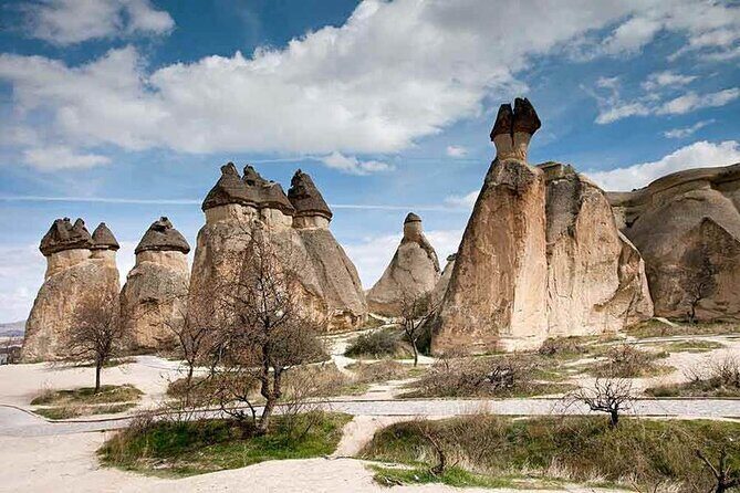 Cappadocia Red Tour With Open Air Museum And Expert Tour Guide - Timing, Walking, and the Extra Entrance Fees You Should Budget