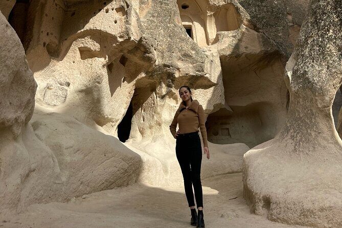 Cappadocia Red Tour With Underground City - Özkonak Underground City: Tunnels, Stables, and Ventilation Shafts