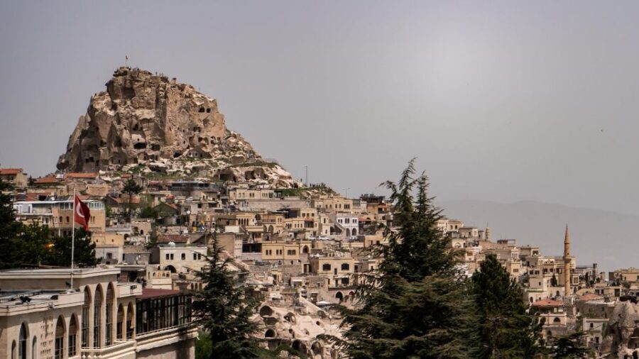 Cappadocia Red Tour:Scenic Tour with Small Group Guide&Lunch - Lunch included: how to make it worth your time