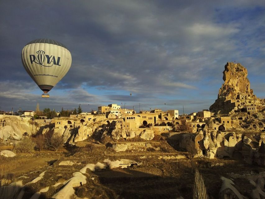 Cappadocia: Royal Queen Hot Air Balloon Tour at Sunrise - The landing celebration: champagne, medallion, and the final glow