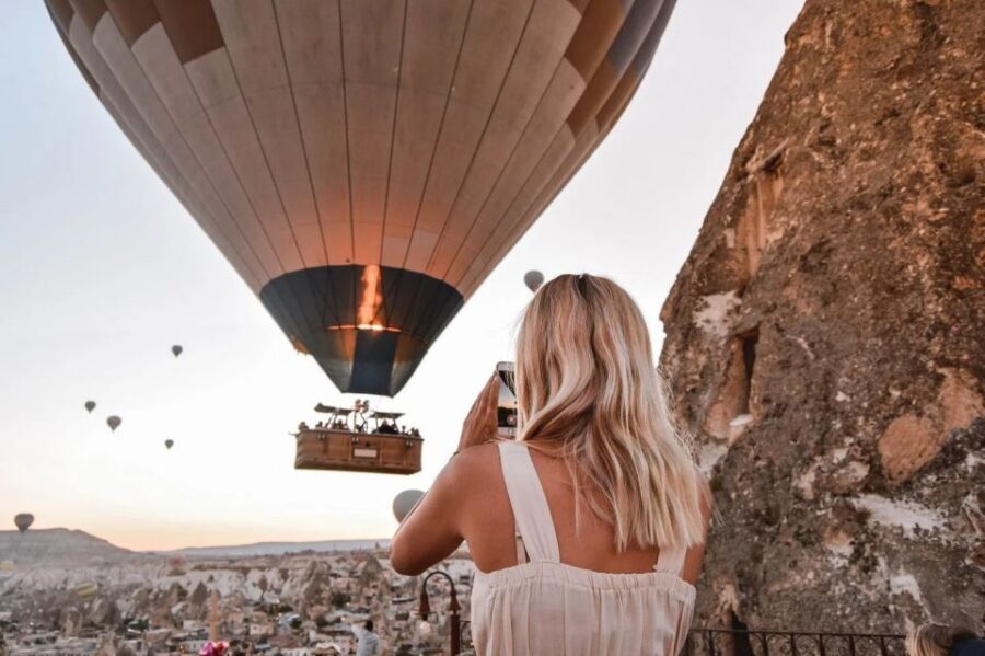 Cappadocia: Sunrise Balloon Watching Tour with Photographer - Timing, Pickup, and How to Survive the Pre-Dawn Part