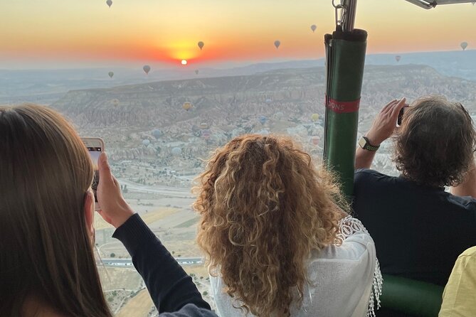 Cappadocia Sunrise Hot Air Balloon Flight / Discovery Balloons - Why a Göreme sunrise balloon flight feels different at first light