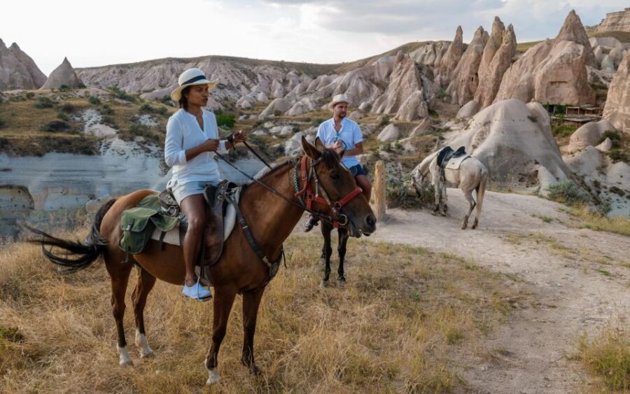 Cappadocia: Sunset Horseback-Riding Tour - How the 2-hour sunset ride plays out in real time
