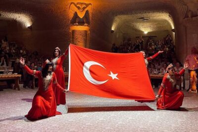 Cappadocia Turkish Night - The show: Turkish wedding dances and the belly dance moment