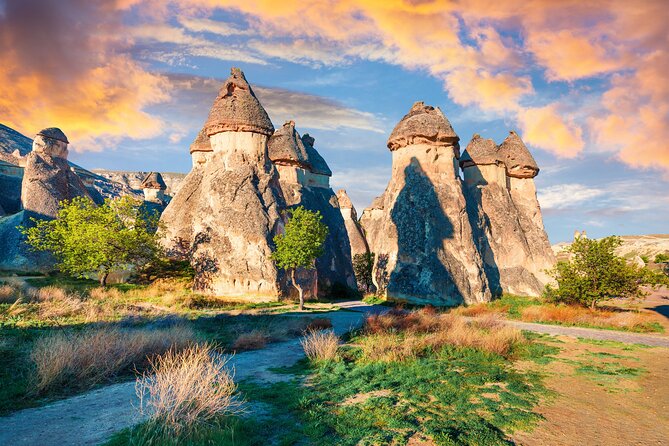 Daily Red Tour in Cappadocia - Love Valley: photo time with a famous name