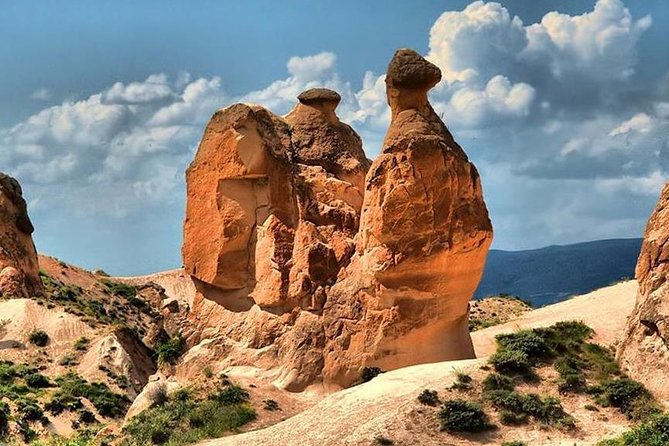 Double Tour with Airport Transfer - Day 2: Open-Air Museum, Uchisar Castle, and Fairy Chimney Views