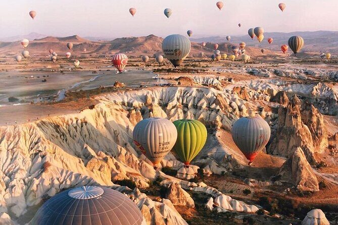 Exclusive Hot air balloon Flight in Cappadocia - Getting into the balloon basket: what the briefing is really for