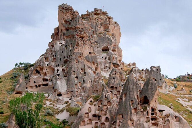 Focusing on must-see places of Cappadocia - Paşabag fairy chimneys and Monks Valley: the classic columns, up close