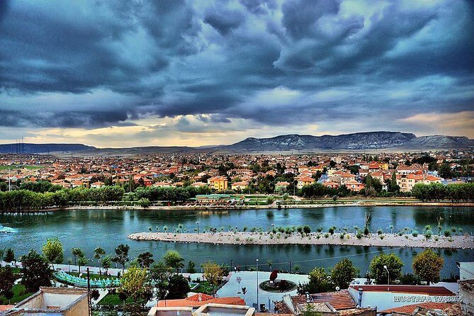 From Airport: 2-Day Cappadocia Tour & Cave Hotel Stay - Day 2: Red Valley and Rose Valley hike plus Cavuşin Cave Village