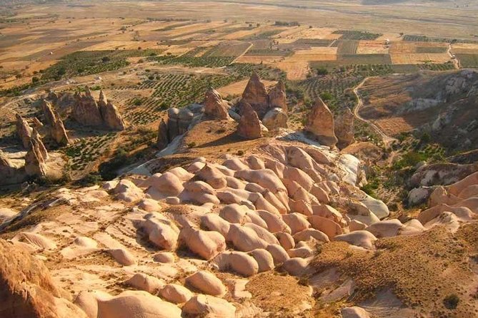 Full-Day Red Tour of Cappadocia with Lunch - Pickup at 09:30 and the pacing of a max-18 group
