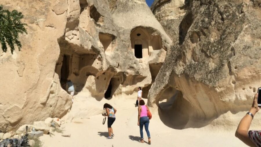 Göreme: Full-Day Customized Cappadocia Compact Itinerary - Uchisar Castle: The Best Kind of Viewpoint for Photos