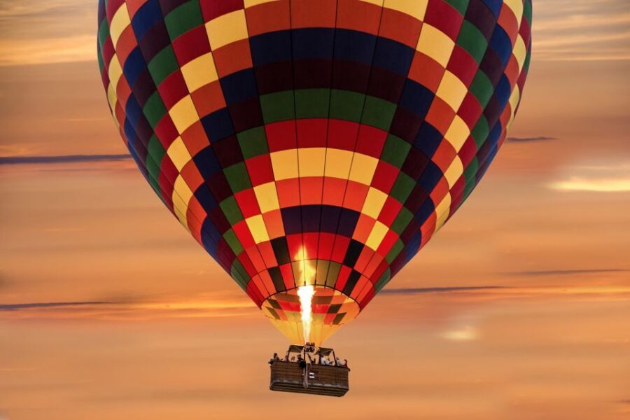 Göreme: Sunrise Hot Air Balloon Flight Over Cappadocia - Price and value: what $250 includes (and why that matters)
