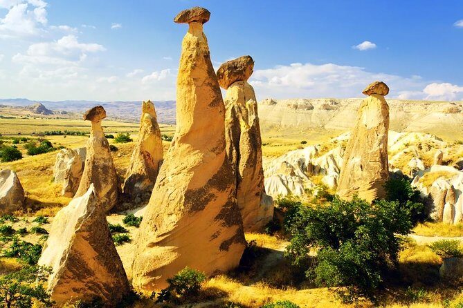Highlights of Cappadocia from Istanbul - Uchisar viewpoints and pigeon-and-fairy-chimney photo time