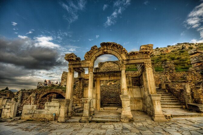 Jewels of Turkey - 4 Day Trip to Pamukkale Ephesus Cappadocia with Balloon Ride - Day 1 in Pamukkale and Hierapolis: travertines, pools, and a few smart detours