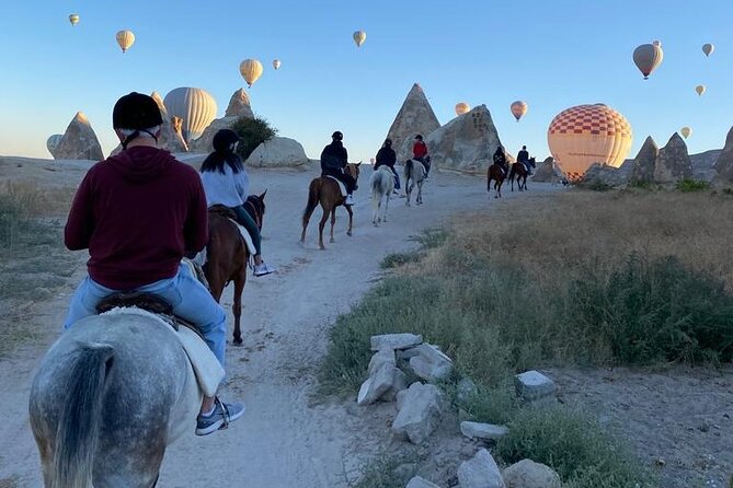 Magical horse ride with balloon in Cappadocia - Meeting at 6:00 am with pickup from your hotel