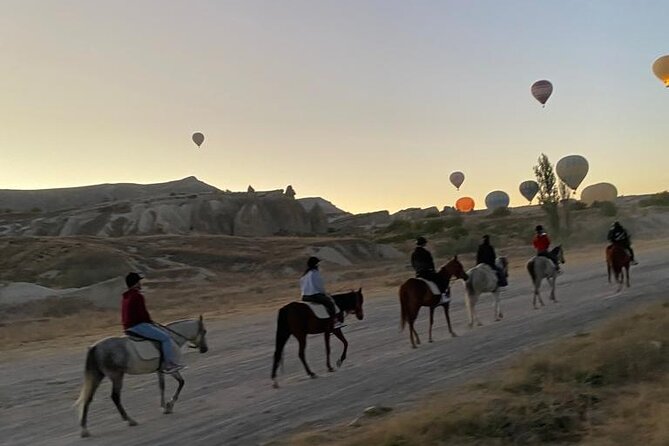 Magical horse ride with balloon in Cappadocia - Who should book this horseback-and-balloon experience?