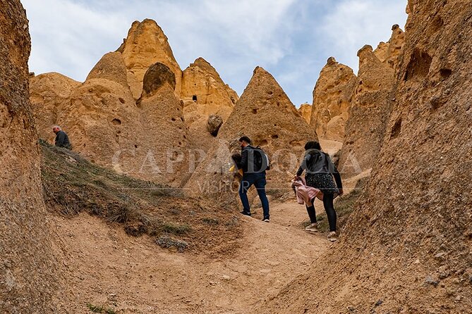Private Cappadocia Full Day Car And Guide - Göreme Open Air Museum: Rock Churches and Monastic Rooms