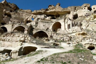 Private Green Cappadocia Tour With Guide&Vehicle - Ihlara Valley canyon walk: 100m down and 1 hour to feel it