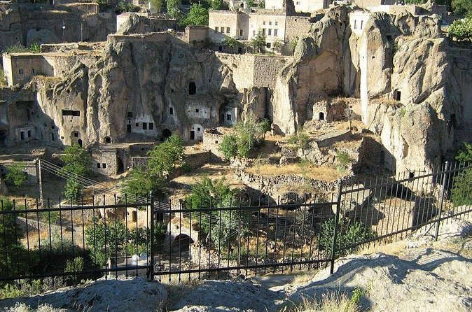 Private Green Cappadocia Tour With Guide&Vehicle - Özkonak Underground City: 10 levels underground and a full 1 hour