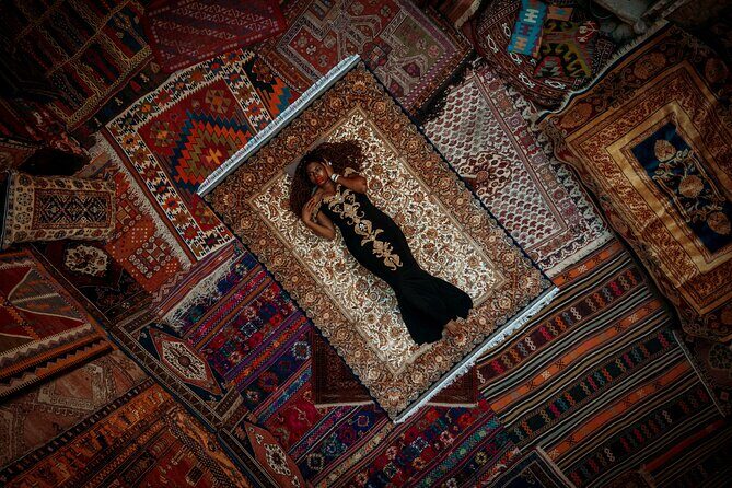 Private Photo & Drone Session in Carpet Gallery - Outfits in a carpet shop: how to pick what will photograph best