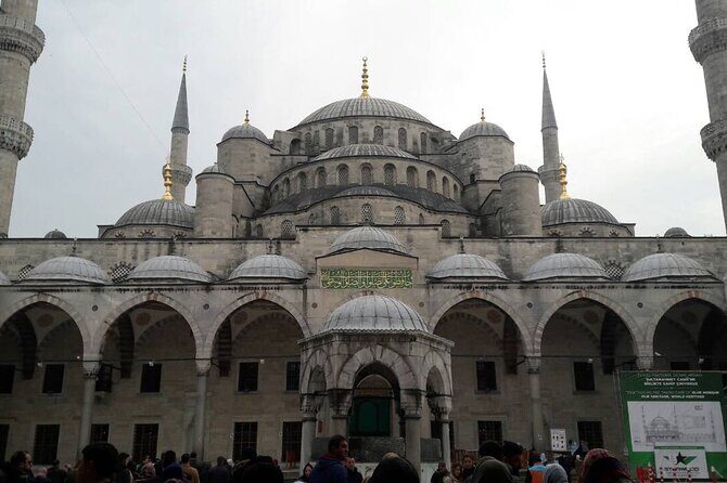 Private Tour of Turkey In 7-Days: Cappadocia- Ephesus- Pamukkale- Istanbul - Day 2 Istanbul Old City Walk: Hippodrome to Blue Mosque