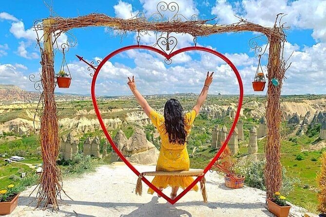 Red / North of Cappadocia Tour - Pasabag (Monks Valley): fairy chimneys you can read like sculpture