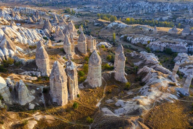 Red (North) Tour Cappadocia (small group) with lunch and ticket - Göreme lunch: Turkish food, cave or terrace vibes