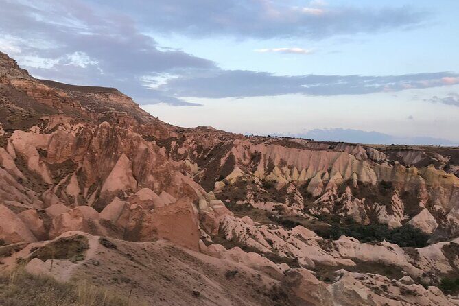 Rose Valley Sunset Hiking in Cappadocia - Guides: the difference between fast passing views and real context