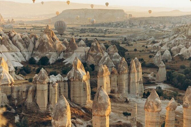 Small Group Red Tour - Lunch, Drinks, and How to Keep an 8-Hour Day Feeling Easy